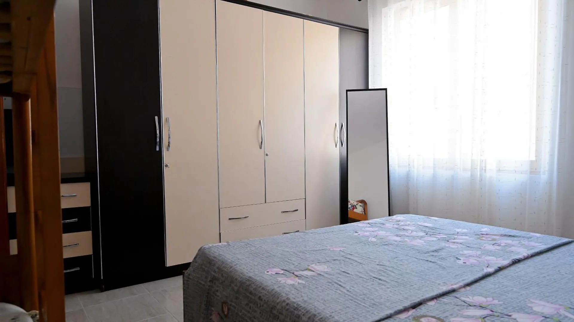 Shengjin Holidays Apartments Albania