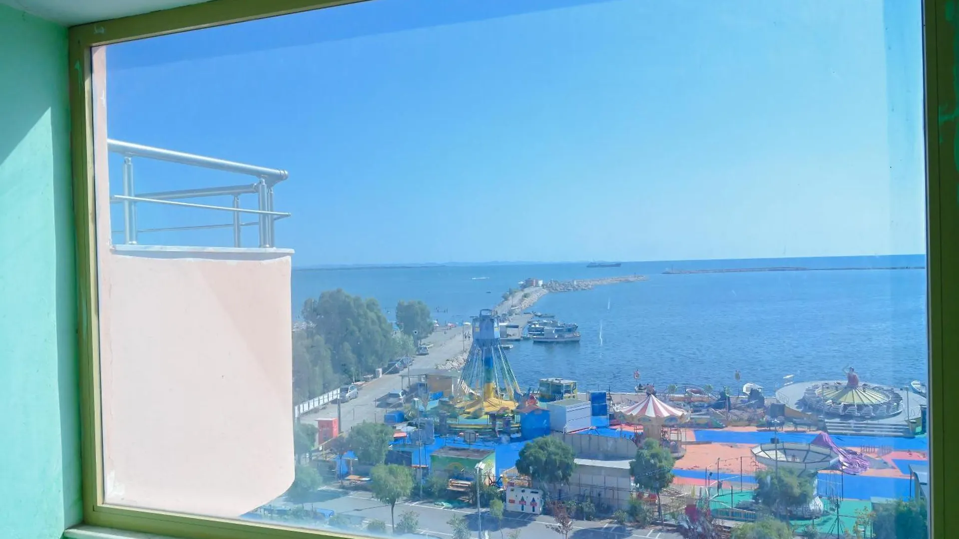 Shengjin Holidays Apartments